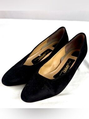 Easy Spirit Black Suede Comfort Heels